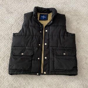 Old Navy puffy black vest